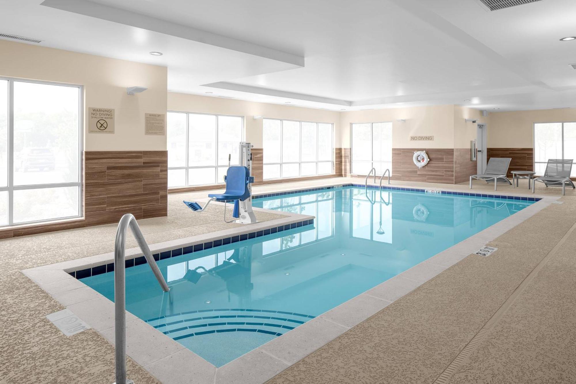 Towneplace Suites Cincinnati Фейрфілд Екстер'єр фото